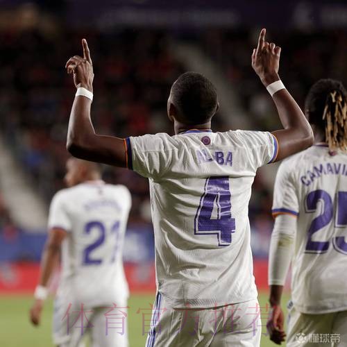 马卡:阿拉巴腹股沟不适 迎战曼城纳乔或出任中卫 马卡:阿拉巴腹股沟不适 迎战曼城纳乔或出任中卫