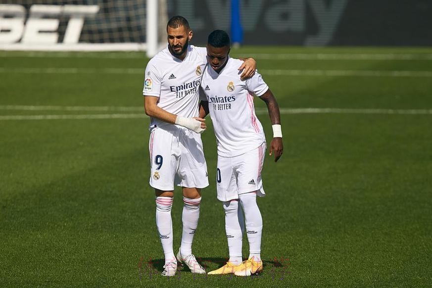 齐达内:本泽马吐槽维尼修斯?已澄清 不是啥坏事